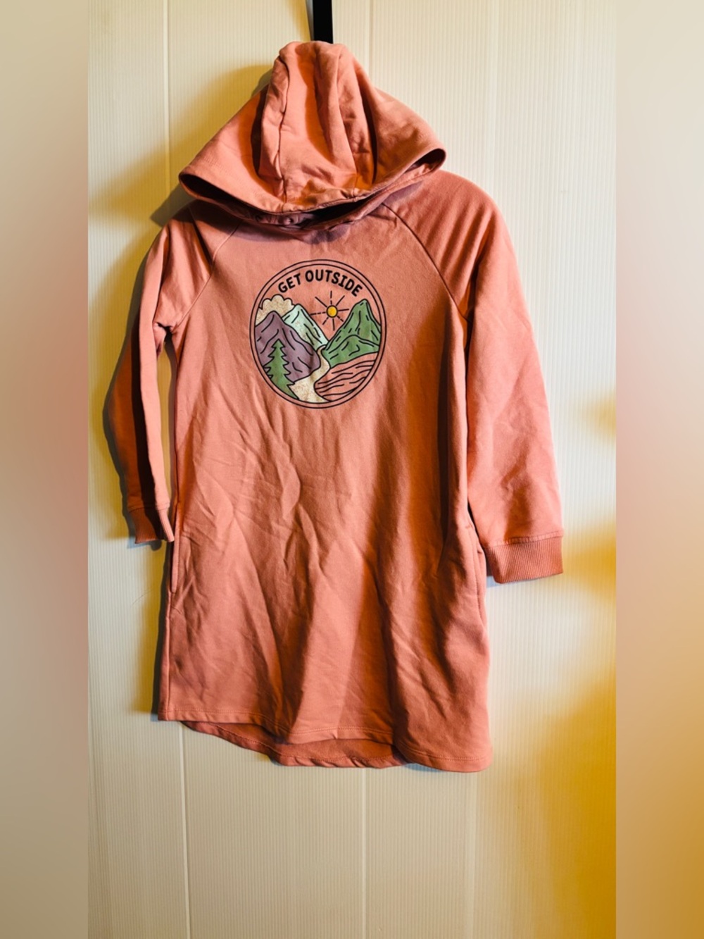 dip Pink Hoodie with Graphic Details size 8/10